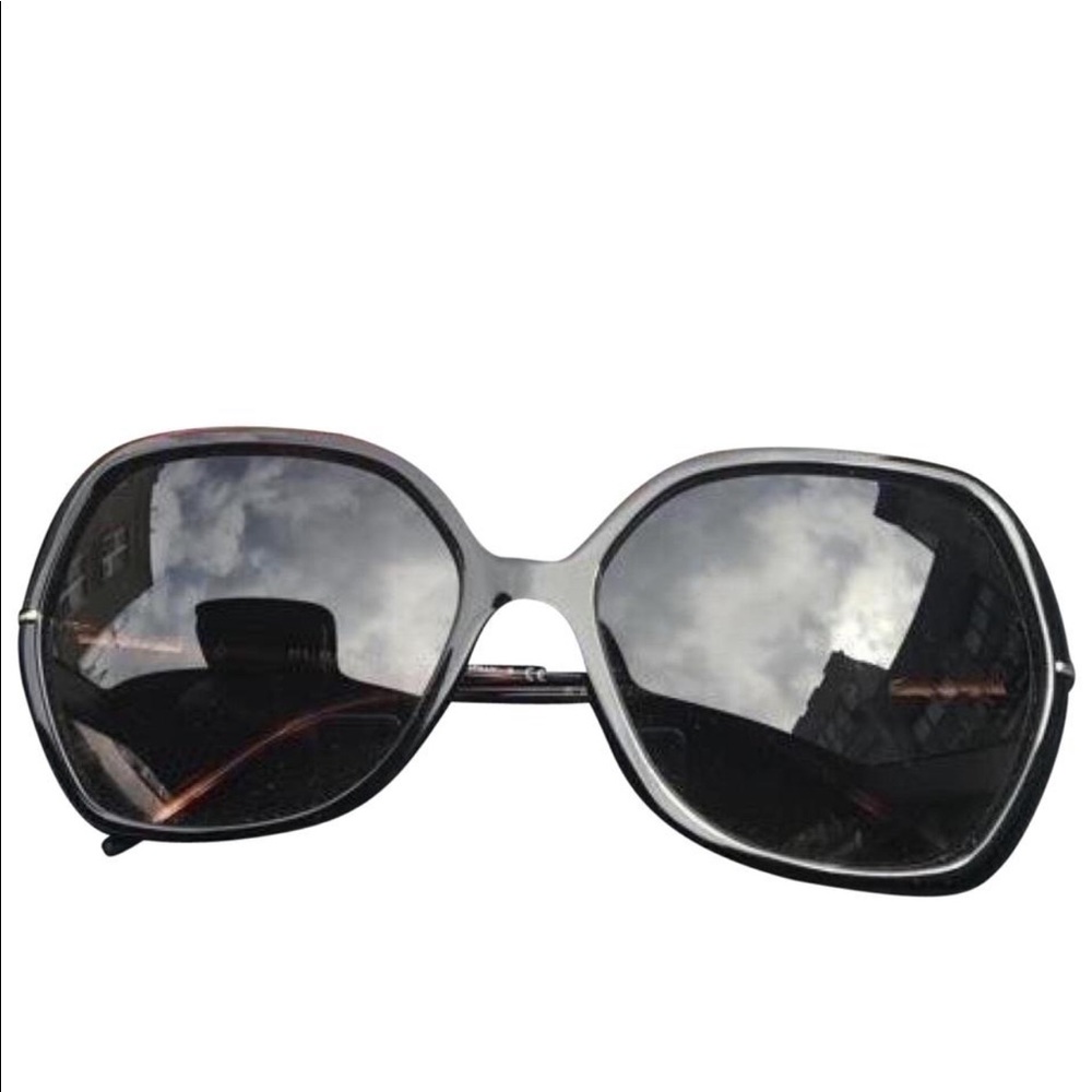 Burberry sunglasses